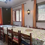Casa Fiestas 16 Personas, Barbacoa Y Terraza Alpehytte Las Cruceras