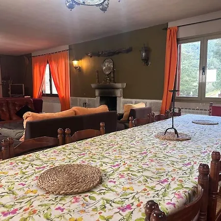 Casa Fiestas 16 Personas, Barbacoa Y Terraza Chalé Las Cruceras