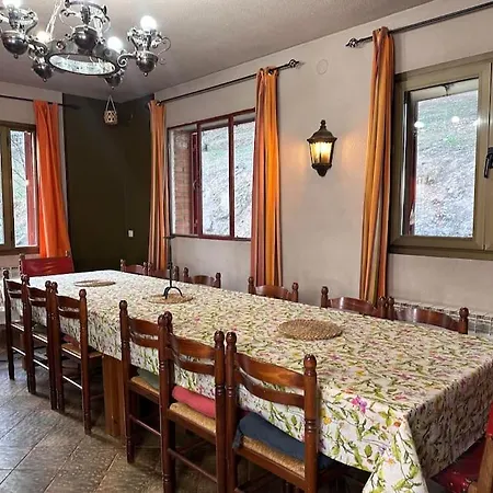 Casa Fiestas 16 Personas, Barbacoa Y Terraza Las Cruceras