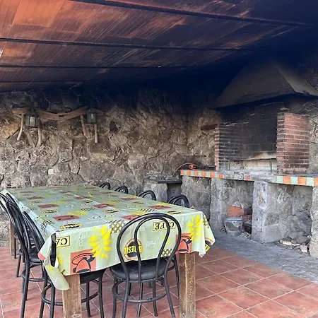 Dağ evi Casa Fiestas 16 Personas, Barbacoa Y Terraza *